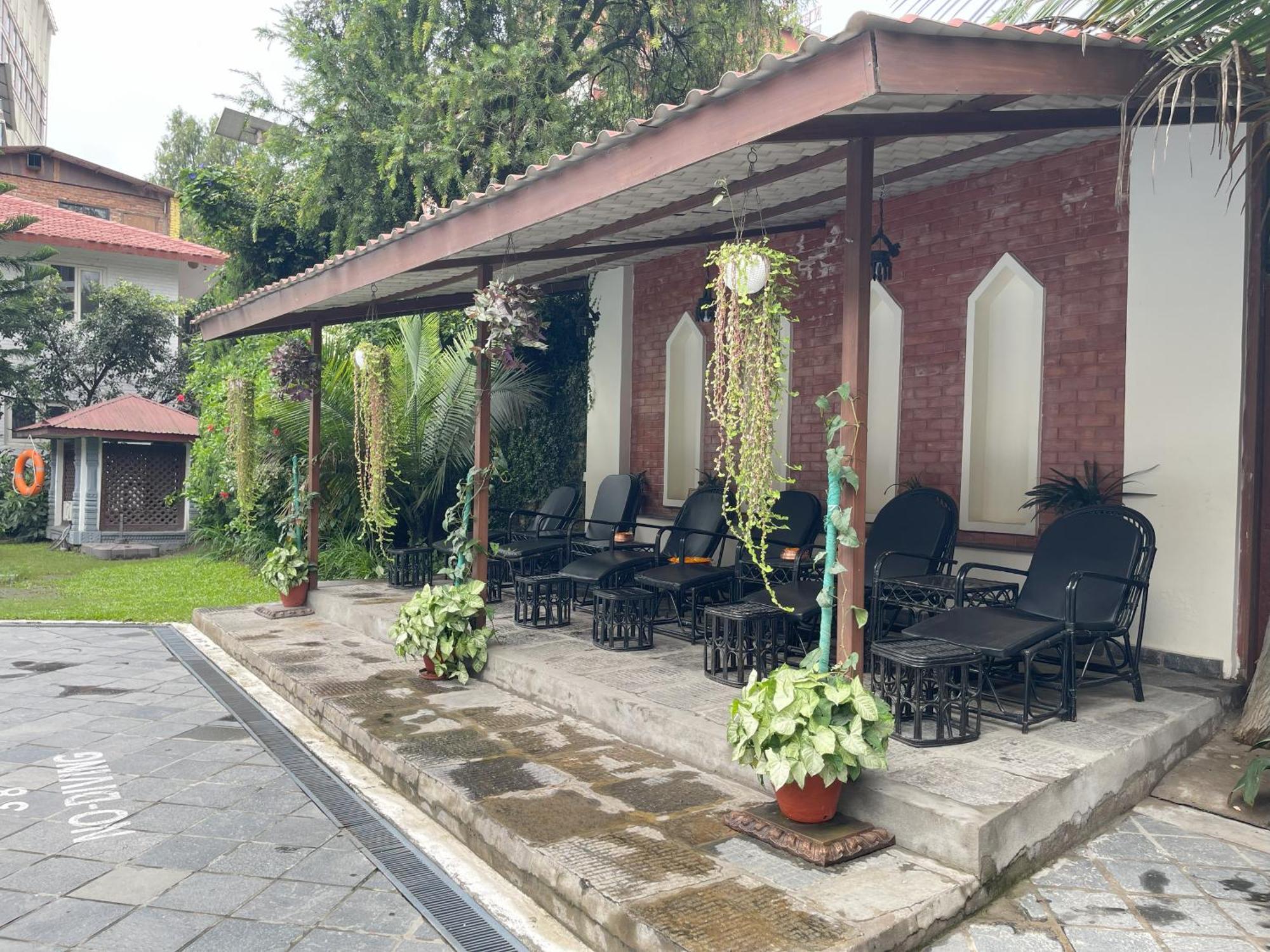 The Malla Hotel - Thamel, 2 Km To Swayambhunath Temple Katmandú Exterior foto