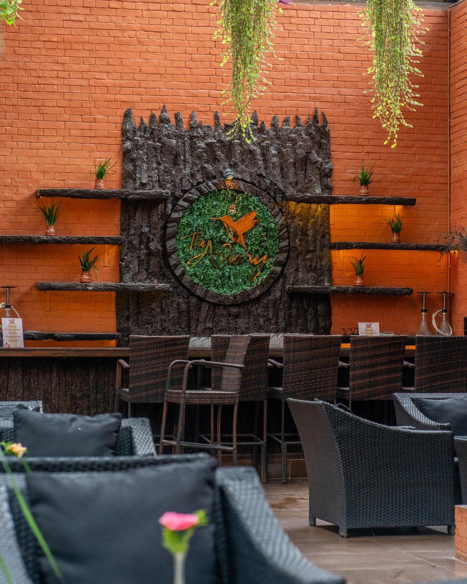 The Malla Hotel - Thamel, 2 Km To Swayambhunath Temple Katmandú Exterior foto